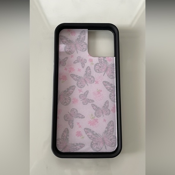 ❌SOLD❌NWOT-Wildflower iPhone 12/12 Pro Case - Picture 2 of 2